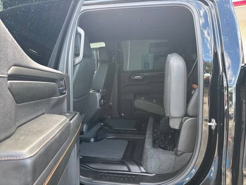 Used 2024 GMC Sierra 1500 AT4 w/ Technology Package AWD/4WD image 21