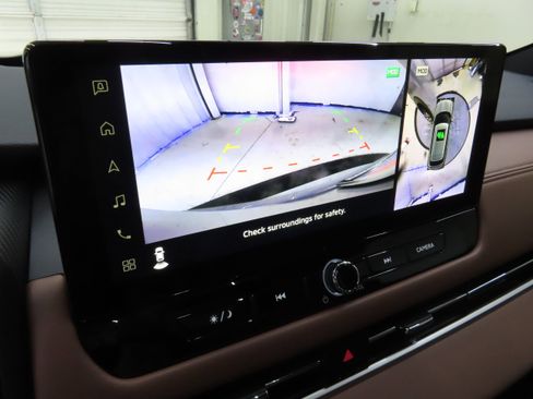 New 2025 Mitsubishi Outlander SEL image 16