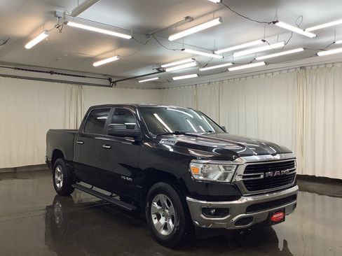 Used 2019 RAM 1500 Big Horn AWD/4WD image 4