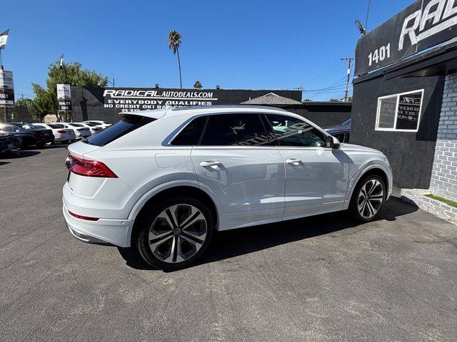 Used 2019 Audi Q8 Premium Plus w/ Premium Plus AWD/4WD image 27