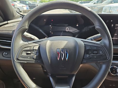 Used 2024 Buick Envista Preferred FWD image 18