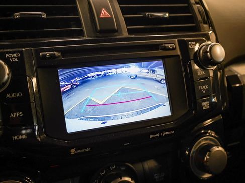 Used 2018 Toyota 4Runner TRD Off-Road Premium image 26