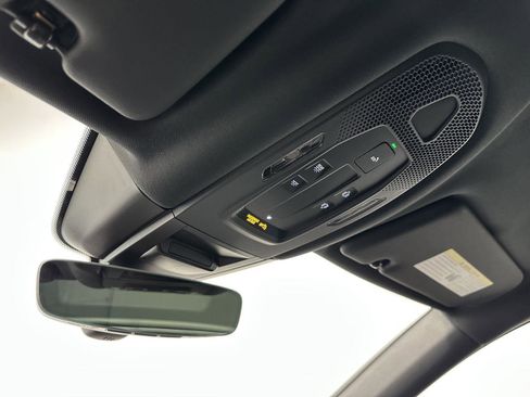 Certified 2026 Porsche Cayenne Coupe image 32