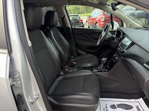 Used 2018 Buick Encore Preferred AWD/4WD image 25