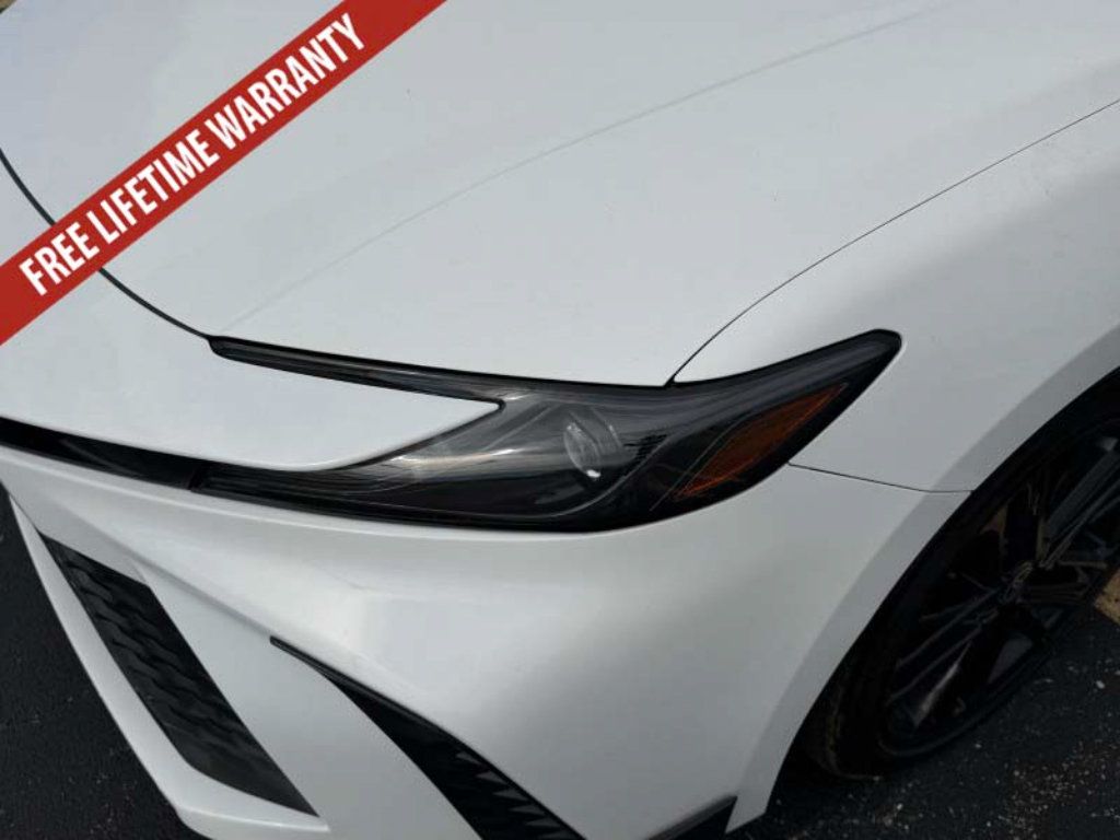 Used 2025 Toyota Camry SE FWD image 15
