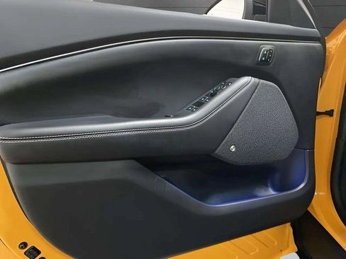 Used 2023 Ford Mustang Mach-E Premium image 19