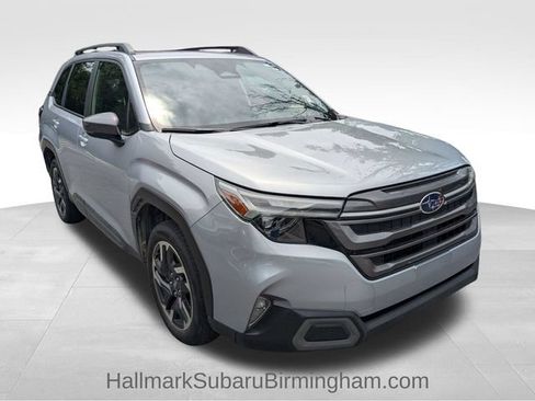 Used 2025 Subaru Forester Limited w/ Popular Package #1 AWD/4WD image 3
