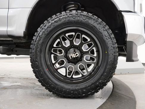 Used 2020 Ford F250 XLT w/ XLT Premium Package image 35