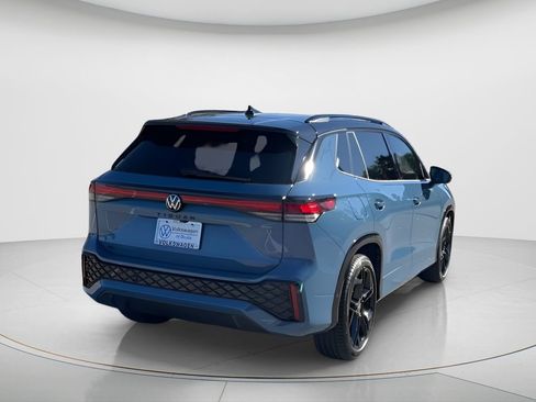 New 2026 Volkswagen Tiguan SE R-Line image 8