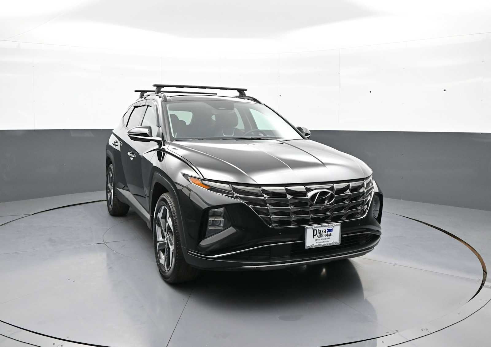 Used 2024 Hyundai Tucson Limited AWD/4WD image 3