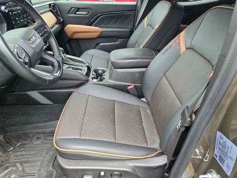 Used 2025 GMC Canyon AT4 w/ AT4 Premium Package image 14