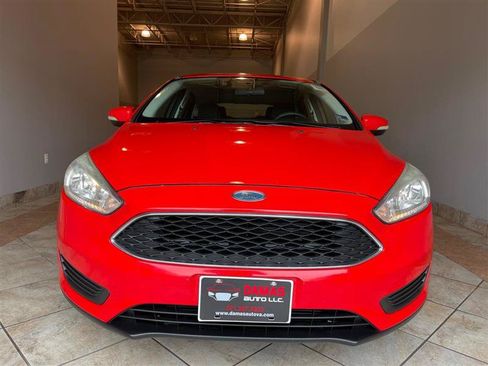 Used 2015 Ford Focus SE FWD image 3