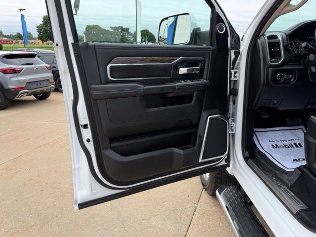 Used 2021 RAM 2500 Laramie AWD/4WD image 41