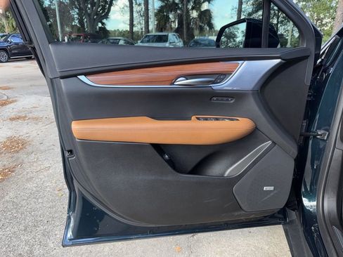 Used 2024 Cadillac XT5 Premium Luxury image 19