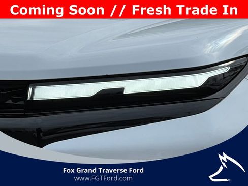 Used 2024 Chevrolet Traverse RS image 38