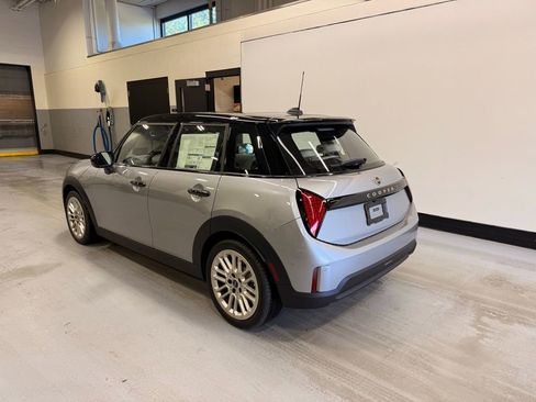 New 2025 MINI Cooper S image 3