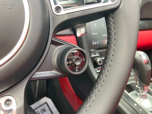 Certified 2019 Porsche 911 Targa 4 GTS image 9