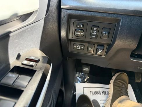 Used 2020 Toyota Tundra SR5 w/ SR5 Upgrade Package AWD/4WD image 15