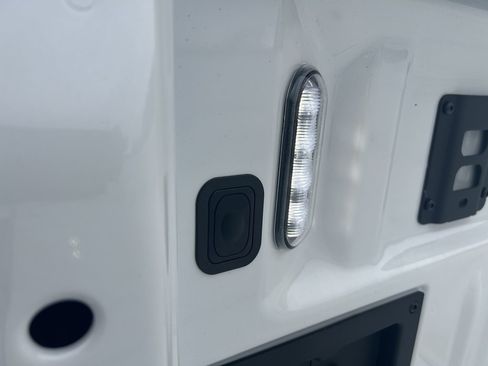 New 2025 Ford F150 Lariat w/ Equipment Group 502A High image 21