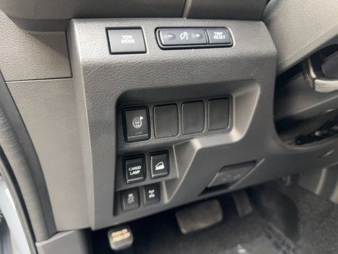 Used 2025 Nissan Frontier PRO-4X w/ Interior Protection Package AWD/4WD image 57