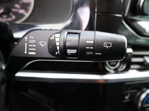 Used 2024 Nissan Pathfinder SL FWD image 47