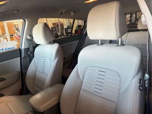 Used 2019 Kia Sportage LX w/ LX Popular Package AWD/4WD image 29