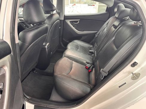 Used 2012 Hyundai Elantra Limited FWD image 17