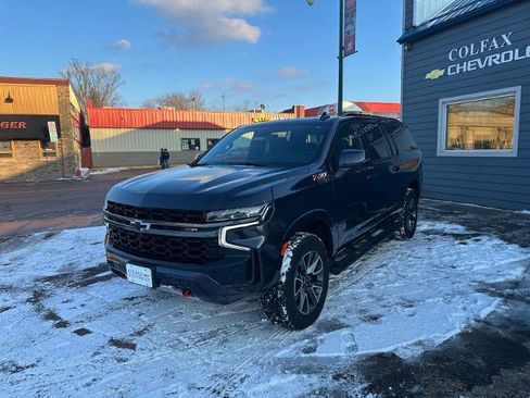 Used 2022 Chevrolet Suburban Z71 w/ Luxury Package image 10