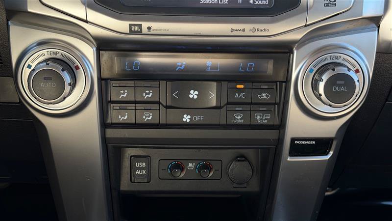 Used 2016 Toyota 4Runner Limited AWD/4WD image 30
