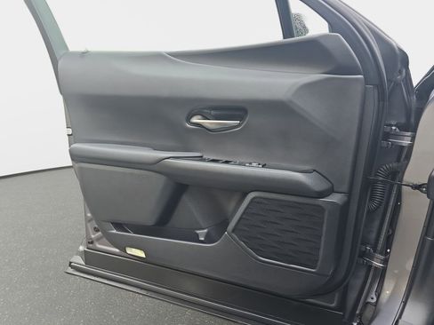 Used 2020 Lexus UX 250h w/ Premium Package image 26