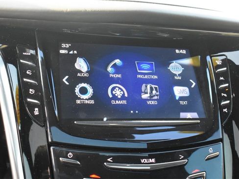 Used 2020 Cadillac Escalade Platinum image 38