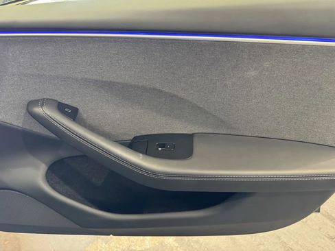 Used 2025 Tesla Model 3 Long Range image 6