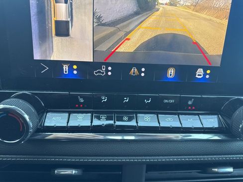 Used 2026 Chevrolet Colorado LT w/ LT Convenience Package image 18