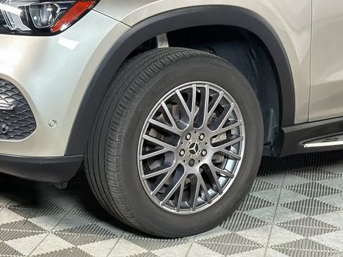 Used 2022 Mercedes-Benz GLE 350 4MATIC image 4