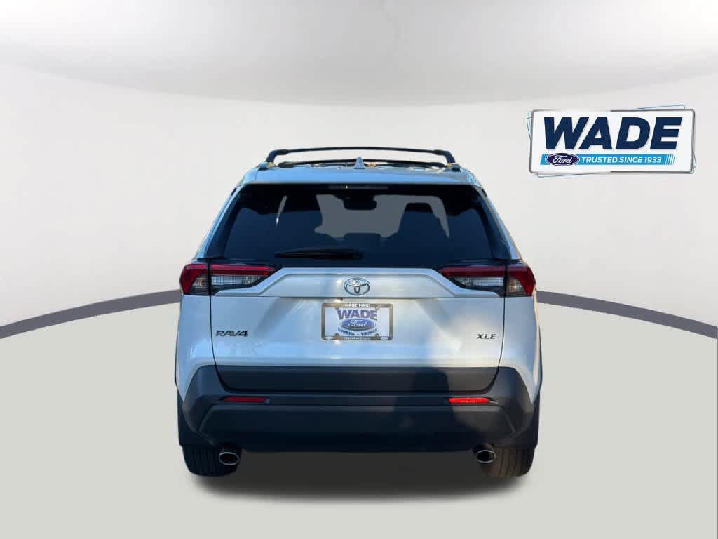 Used 2025 Toyota RAV4 XLE Premium FWD image 6