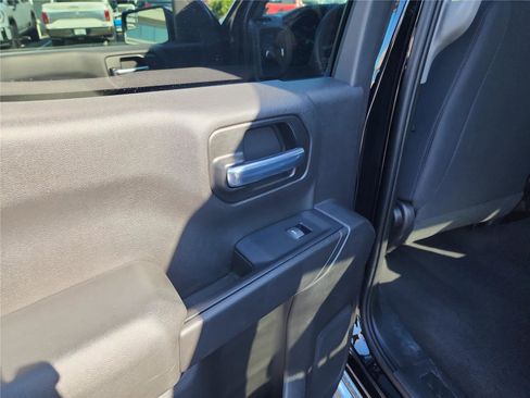 Used 2019 Chevrolet Silverado 1500 Custom w/ Custom Value Package image 20