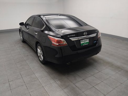 Used 2014 Nissan Altima 2.5 SV w/ Convenience Package FWD image 5