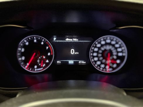 Used 2019 Genesis G70 3.3T Advanced w/ Sport Package image 21