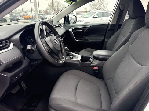 Used 2024 Toyota RAV4 XLE image 12