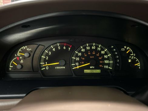 Used 2001 Toyota Tundra SR5 w/ Convenience Pkg RWD image 15