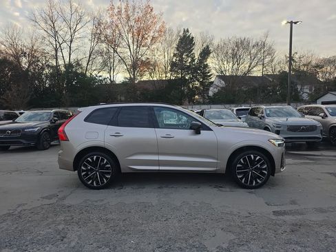 New 2026 Volvo XC60 B5 Ultra w/ Protection Package Premier image 12