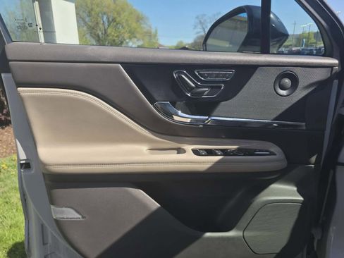 Used 2020 Lincoln Corsair Reserve w/ Elements Package AWD/4WD image 17