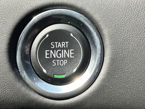 Certified 2024 Cadillac Escalade Sport Platinum w/ LPO, ONYX Package AWD/4WD image 30
