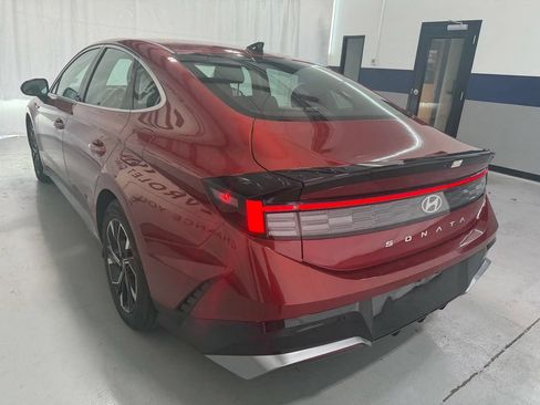 Used 2025 Hyundai Sonata SEL FWD image 22