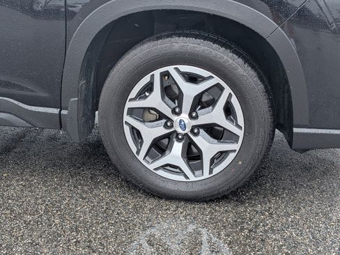 Certified 2023 Subaru Forester Premium w/ Popular Package #3 AWD/4WD image 10
