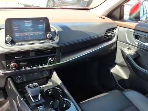 Used 2023 Nissan Rogue SV w/ SV Premium B Package AWD/4WD image 15