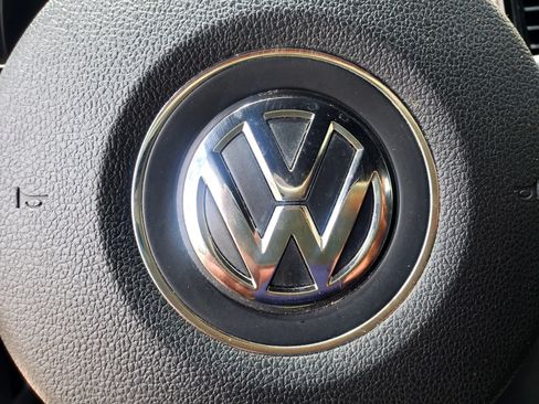 Used 2019 Volkswagen Beetle 2.0T S FWD image 36