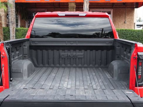 Used 2022 GMC Sierra 1500 Elevation AWD/4WD image 8
