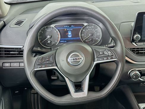 Used 2022 Nissan Altima 2.5 SV image 18