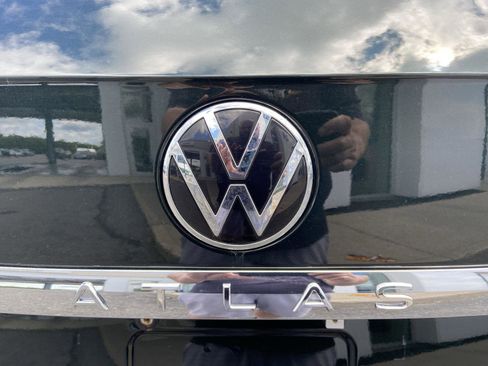 Used 2021 Volkswagen Atlas SEL Premium AWD/4WD image 12